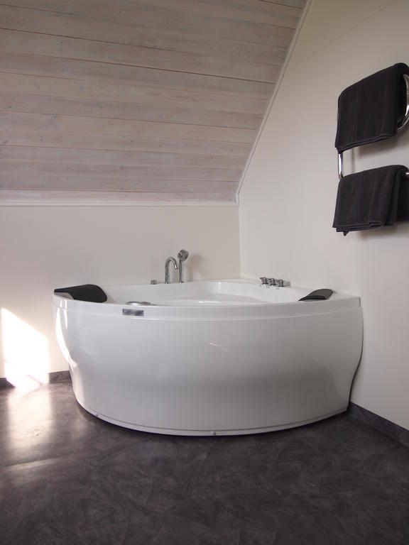 ファルケンベリ Augustas Bed & Breakfast Bed & Breakfast 部屋 写真
